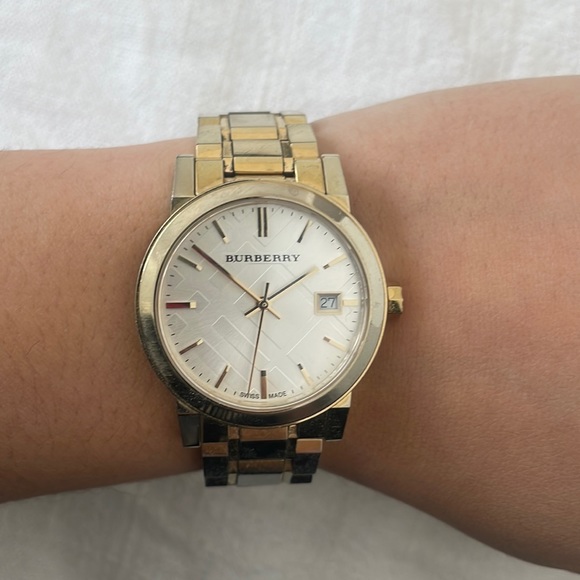 Gold Burberry Watch - Picture 1 of 1